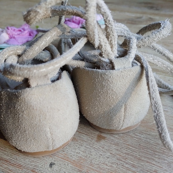 Joyfolie floral peep toe shoes - Picture 3 of 7